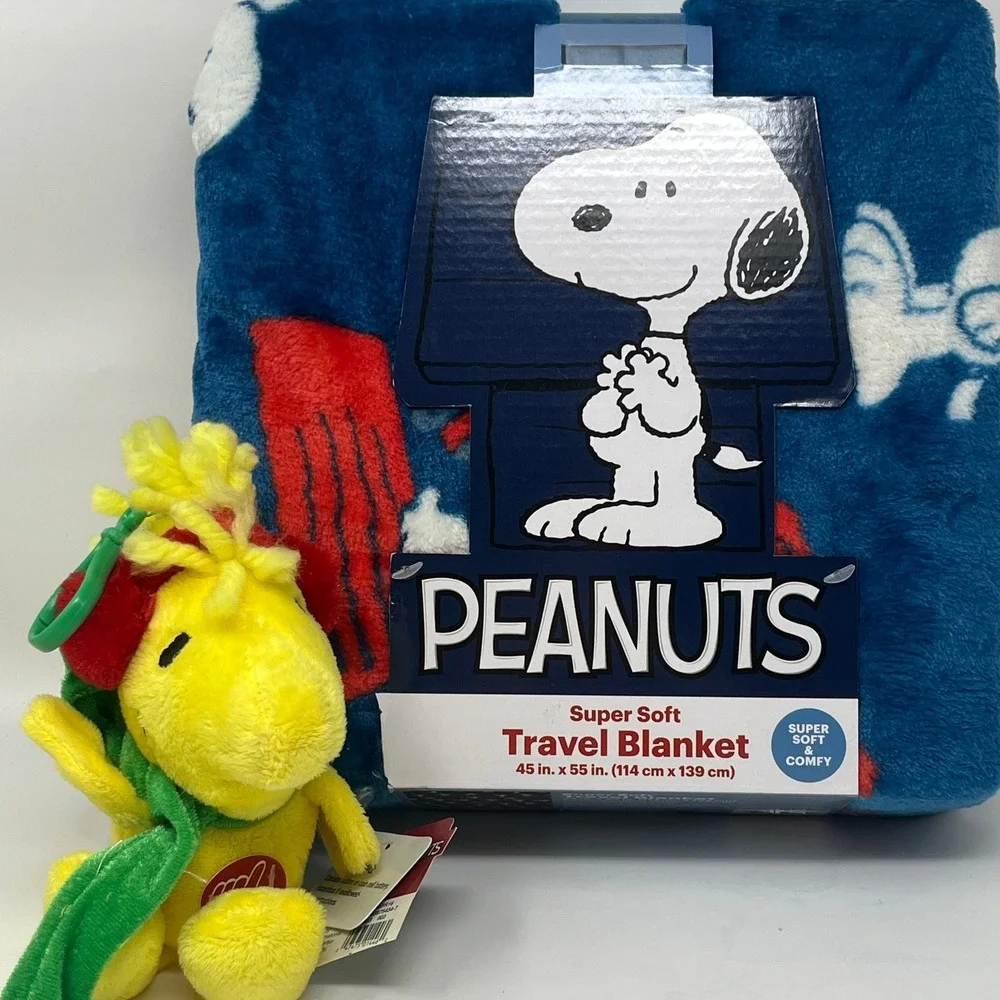 Peanuts Snoopy Travel Blanket Super Soft 45x55 Christmas Kissing Sound WoodStock